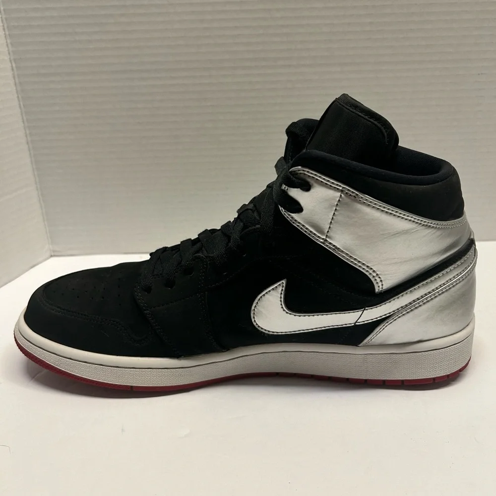 Air Jordan 1 Mid Johnny Kilroy Black Silver Red Shoes Mens 12 Sneaker 554724-057